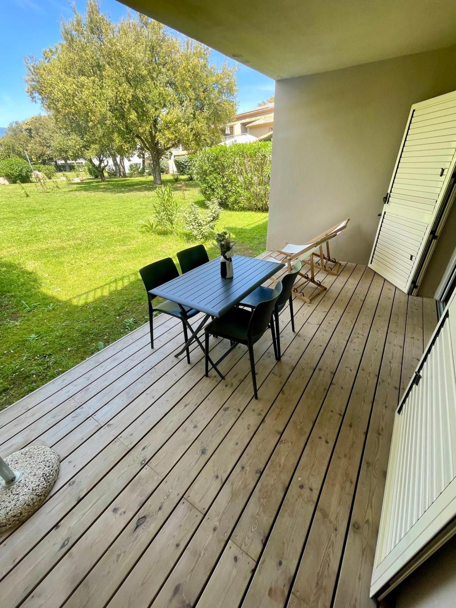 לצ'י Cala Rossa By Sarai, Apt T2 4 Personnes, Dans Residence Hoteliere Avec Piscine מראה חיצוני תמונה